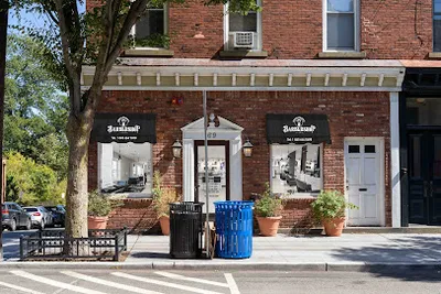 Gentleman’s Barbershop