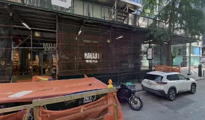 ELIAS' BARBER STUDIO