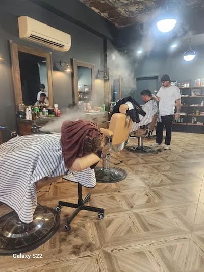 Frankie's Barbershop