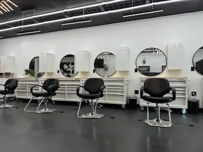 In The Cut Barber&Beauty Lounge
