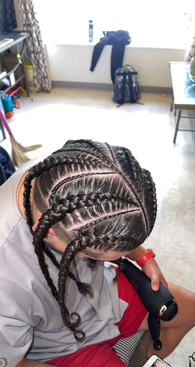 Teezy’s Barbershop