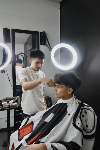 Garduño's Studio Barbershop