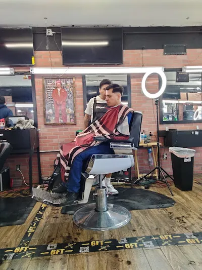 Maywood barber lounge #2