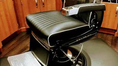 Tony Murrill - Barber/ Stylist -Barber Shop at Sola Salons SouthPark