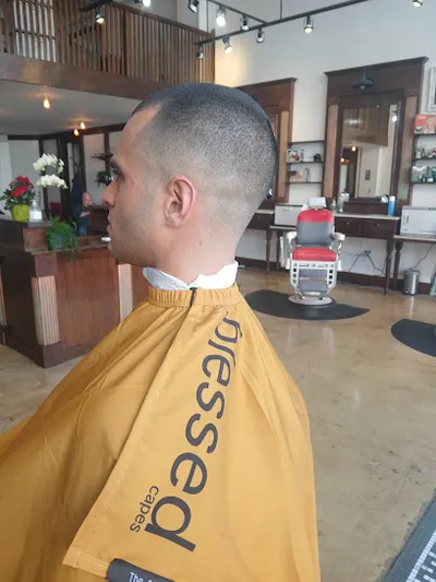 Barber Jorge Flores