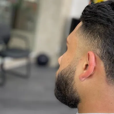 LA’s OFFICIAL BARBER