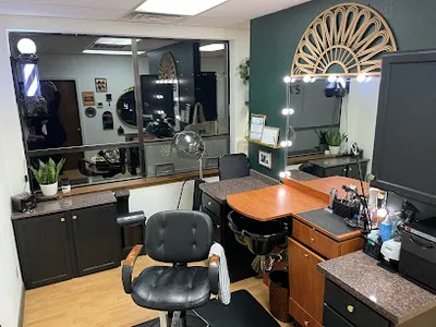 Jenn The Barber
