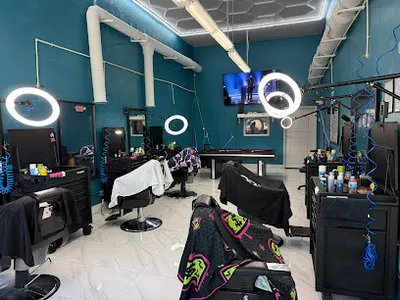 Swavi’s Barbershop & More