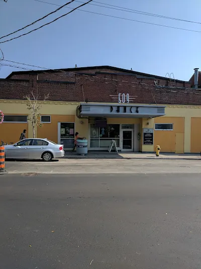 The School of Canadian Contemporary Dance Theatre