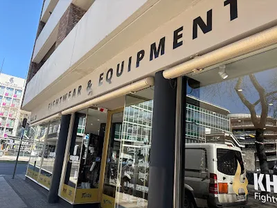 Khun Pon Fight Shop Köln