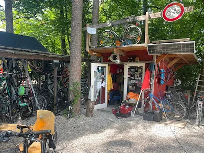 RADLOS an der Villa-Flaire