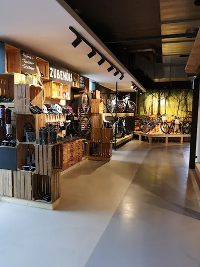 LEON CYCLE E-Bike Café