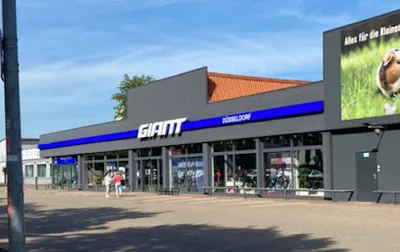 GIANT Cycling World Dusseldorf