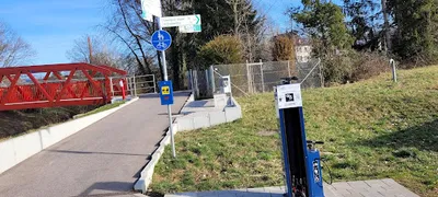 Rad Reparatur Säule