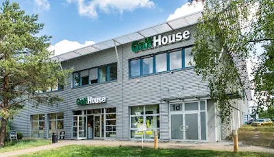 Golf House Branch Berlin / Kleinmachnow