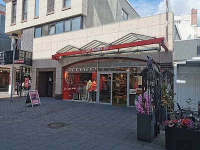 05 fan shop in the Seppel-Glückert Passage