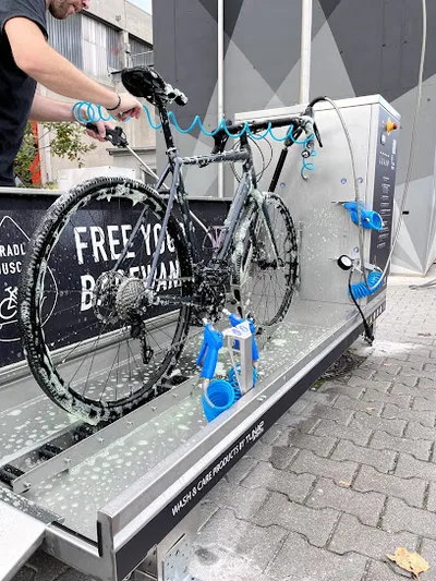 Radldusche Candidplatz