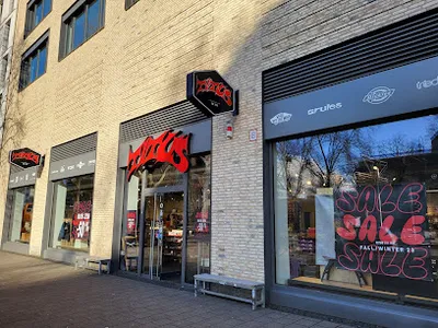 Titus Cologne - Skate Shop and streetwear