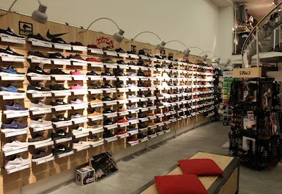 TITUS Mönchengladbach - Skateshop und Streetwear