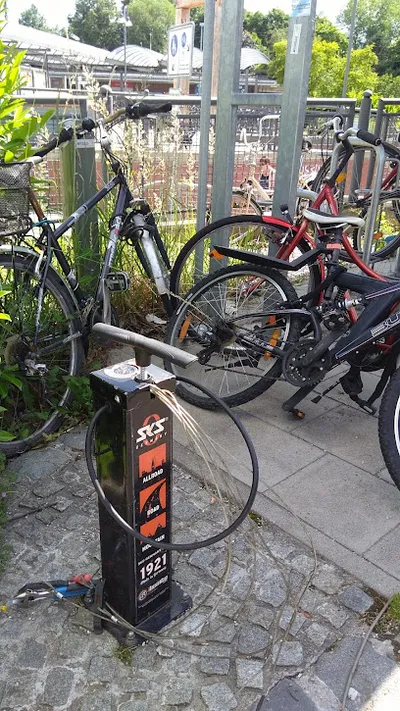 öffentliche Fahrradreparatur-Station