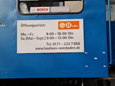 "der Radler" im Bahnhof Wiesbaden