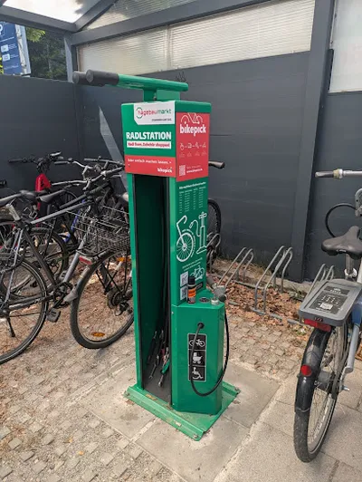 Fahrradwerkstatt: bikepick - München Milbertshofen - Reparaturstation