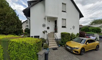 Karl Fleschenberg Hundesalon