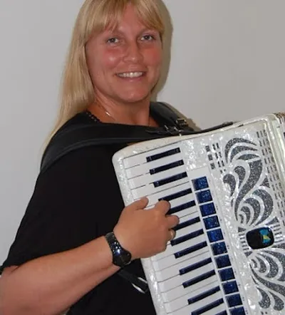 Musikschule Fröhlich - Janet Hering