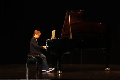 Olga Soltau Dipl.-Klavierpädagogin, Pianistin, Klavierunterricht, Klavierlehrer