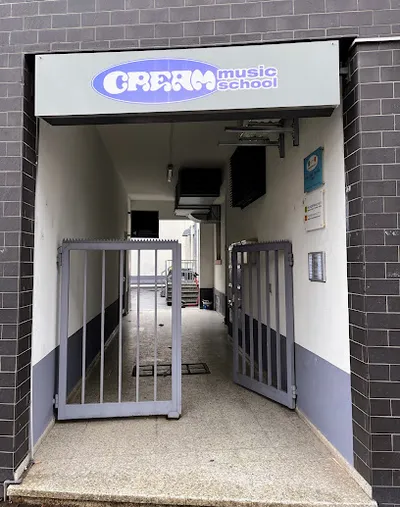 Cream Music School