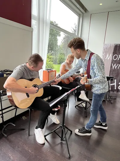 MUSIK LEBEN – Gitarre lernen & gemeinsam Musik machen