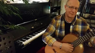 Thomas Albrecht - Klavier- und Gitarrenunterricht in Stuttgart-Mitte