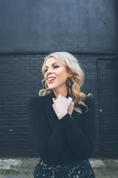 Vocal Coach Berlin Singing lessons/Public Speaking in Berlin