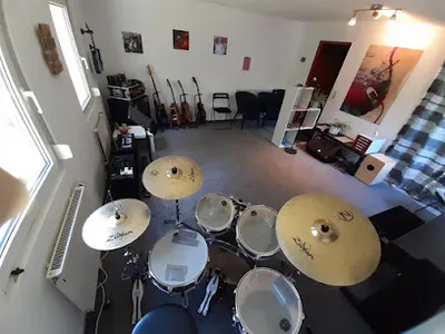 IN GROOVE - School of Music