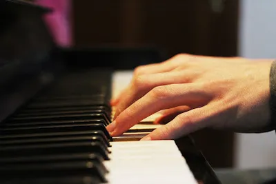 Musikschule (Klavierunterricht, Keyboard, Blockflöte)