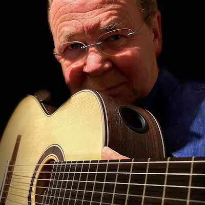 Arno Behl, Musiklehrer, Saxophon, Gitarre, Querflöte