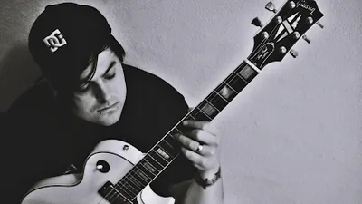 Johannes Hartmann - Gitarrenunterricht in Darmstadt