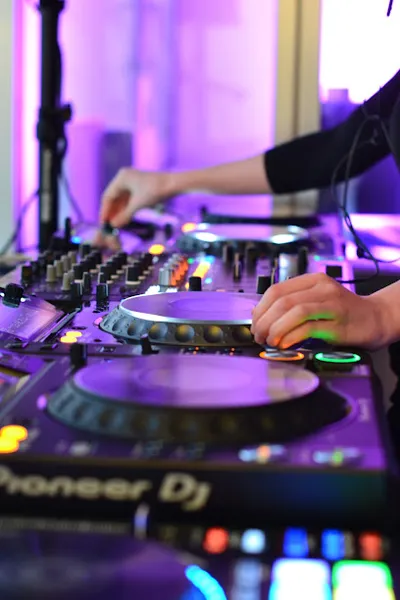 DJ College