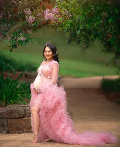 Vid's Picsography |Vids Picsography | Newborn Photographer | Cakesmash Photographer | Best Maternity Photoshoot