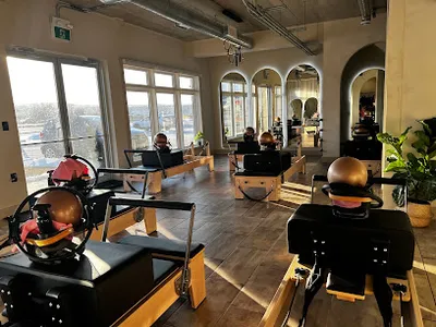 Play Pilates Social Club