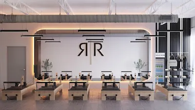 Revolve Room