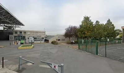Sports Complex Arche Guédon