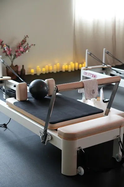 OmStudio / Reformer | Pilates | Yoga TOULOUSE-BALMA