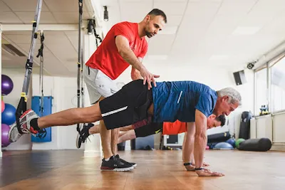 Édifice Sport Club Gym À Saint-Priest