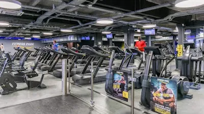 Fitness Park Place De Clichy - Gym Paris 18