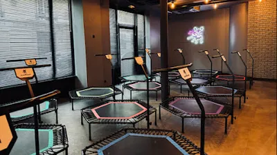 Jumpman studio & Café