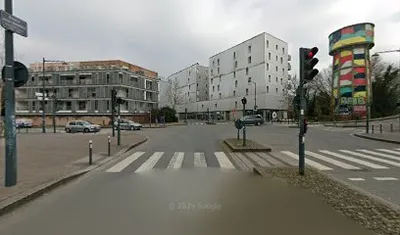 Accès au Gymnase de la Courrouze (Parking)