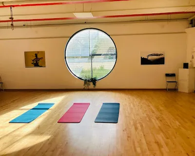 Studio Variations Sur Le Corps I Pilates, Danse Et Bien-Être
