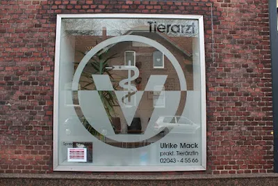 Ulrike Mack Tierärztin