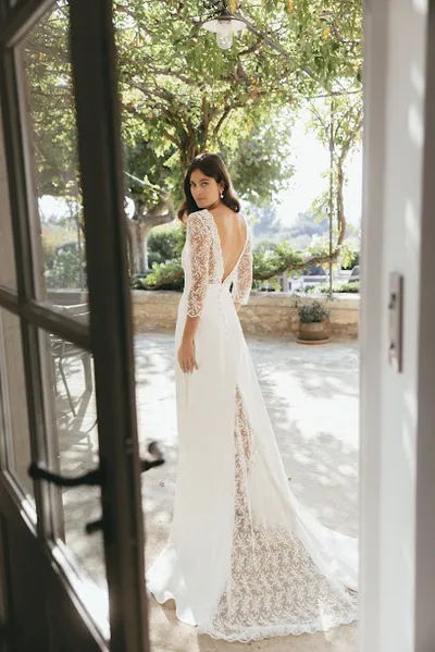 MADAME A DIT OUI : Charlotte Elvira